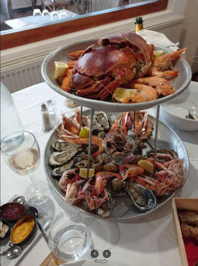 Hotel - Restaurant La Chaloupe Le Port-des-Barques